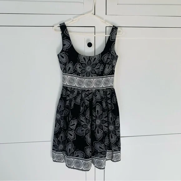 Maggy London | Dresses | Maggy London Petite Black White Floral Mini Dress Size 4p | Poshmark Maggy London | Dresses | Maggy London Petite Black White Floral Mini Dress Size 4p | Poshmark